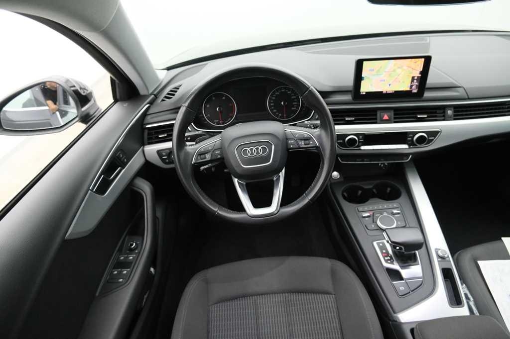 Audi A4 2016 фото 1