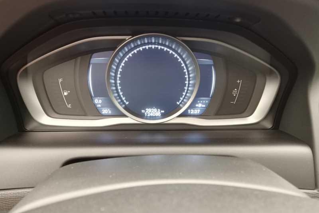Volvo XC60 2016 photo 1