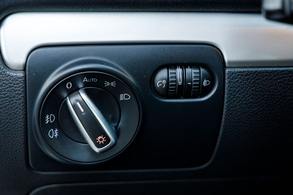 Volkswagen Golf VI 2010 фото 20