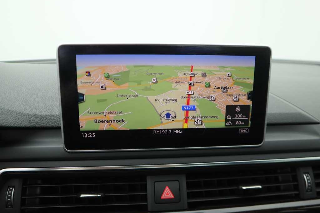 Audi A4 2016 фото 5