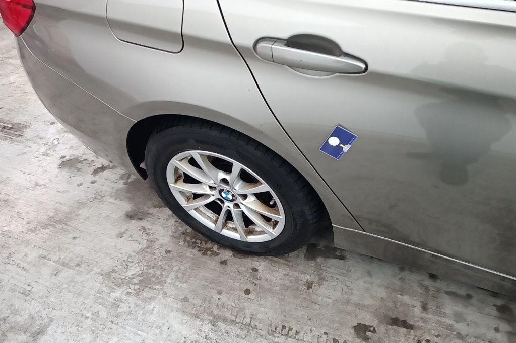 BMW 3er Touring 2017 фото 13