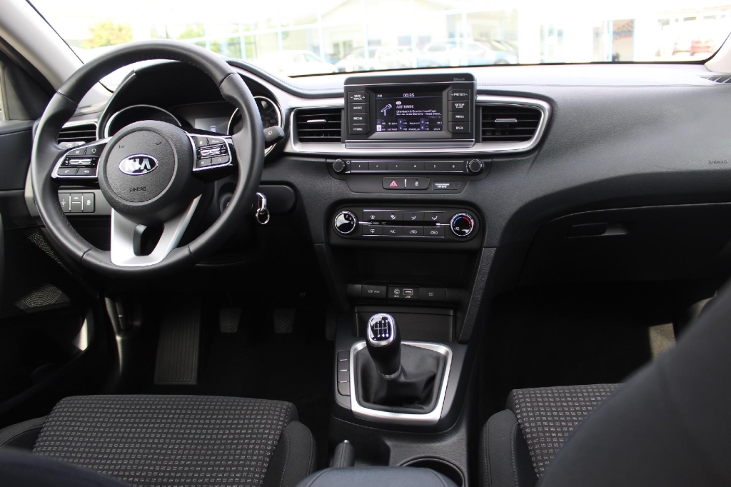 Kia Ceed 2019 фото 7