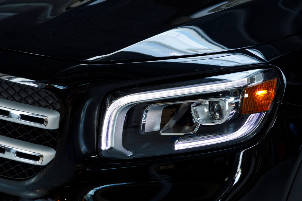 Mercedes-Benz GLB-Class 250 2020 photo 10