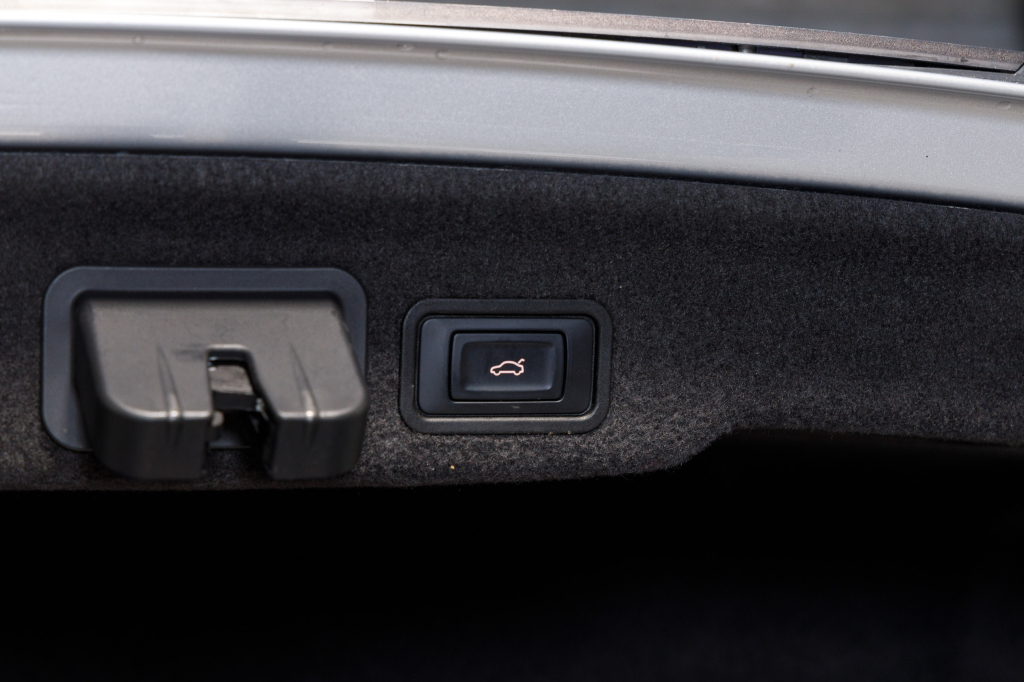 Audi A8 2014 фото 52