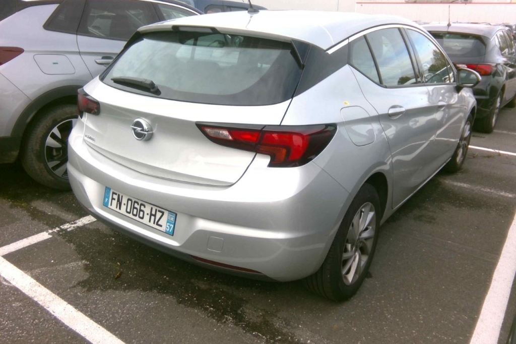 Opel Astra 2020 photo 1