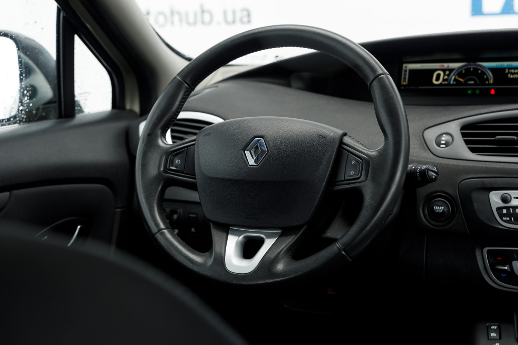Renault Grand Scenic фото 7