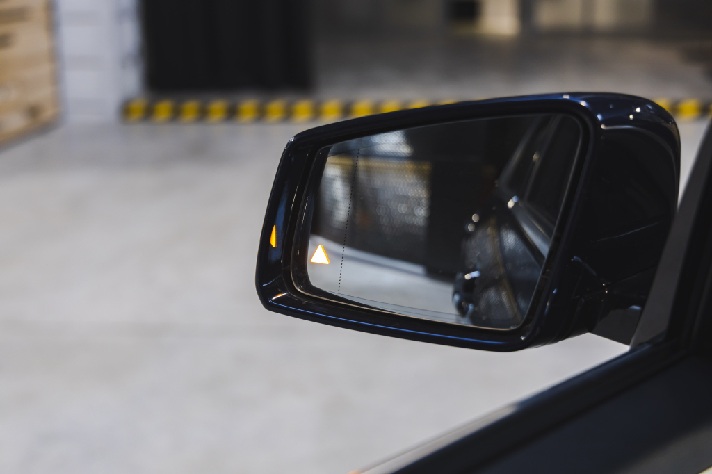 Mercedes-Benz E-Class E350 2014 photo 12