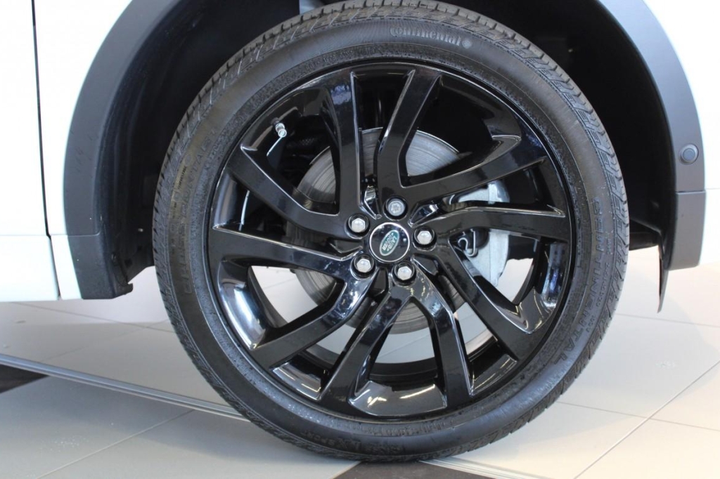 Land Rover Discovery 2017 photo 6