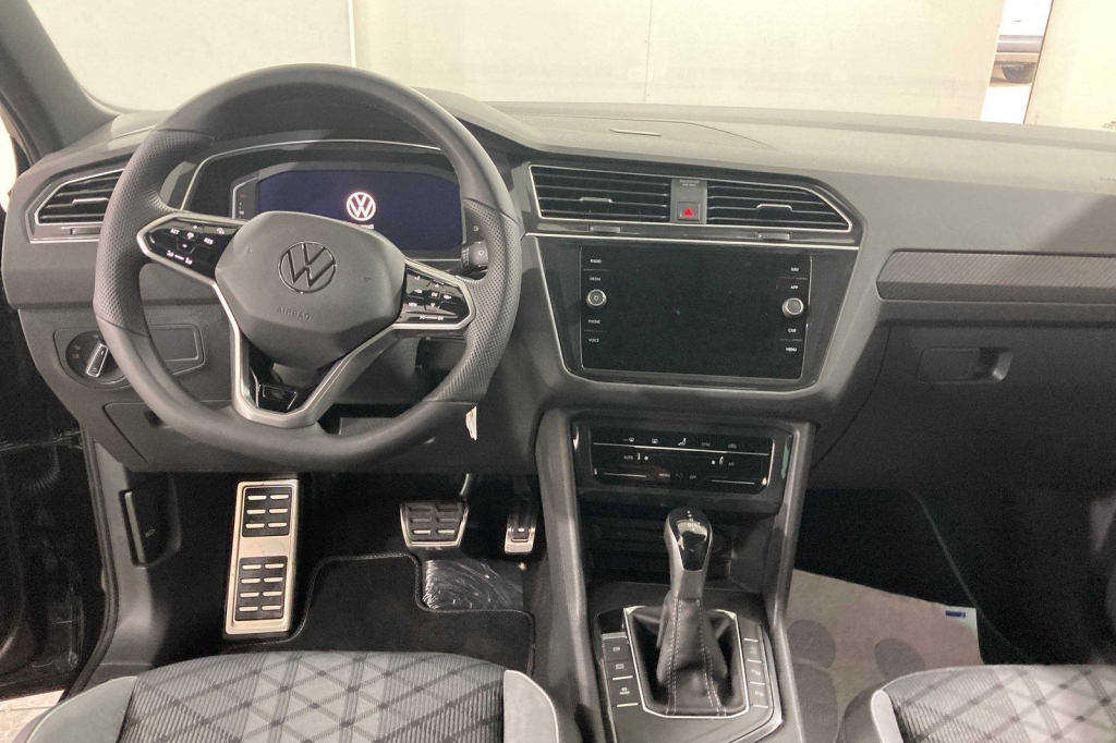 Volkswagen New Tiguan 2021 фото 5