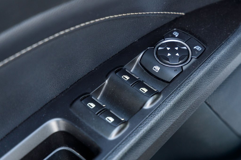 Ford Fusion Titanium 2016 фото 29