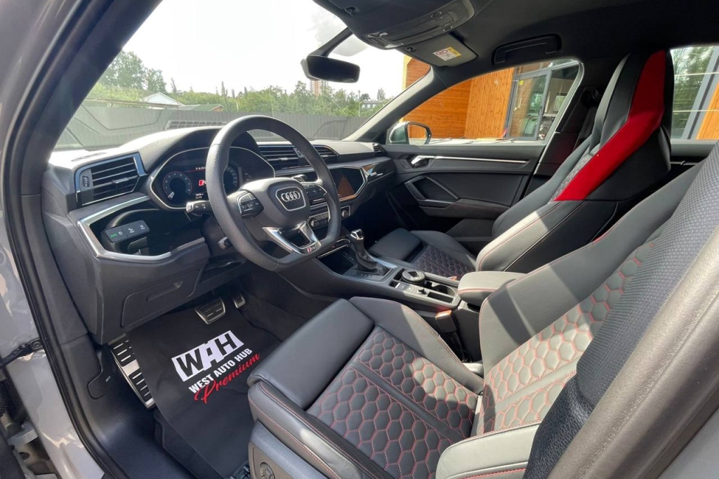 Audi RS Q3 Sportback 2022 фото 11