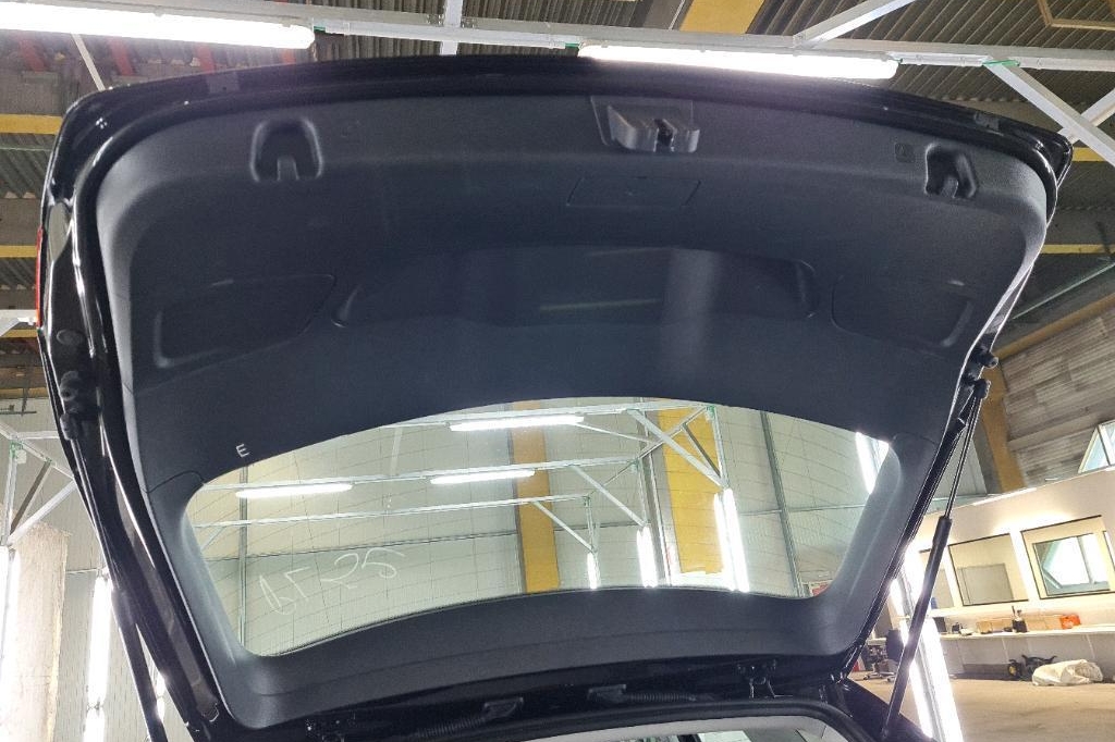 SEAT Leon ST 2018 photo 51