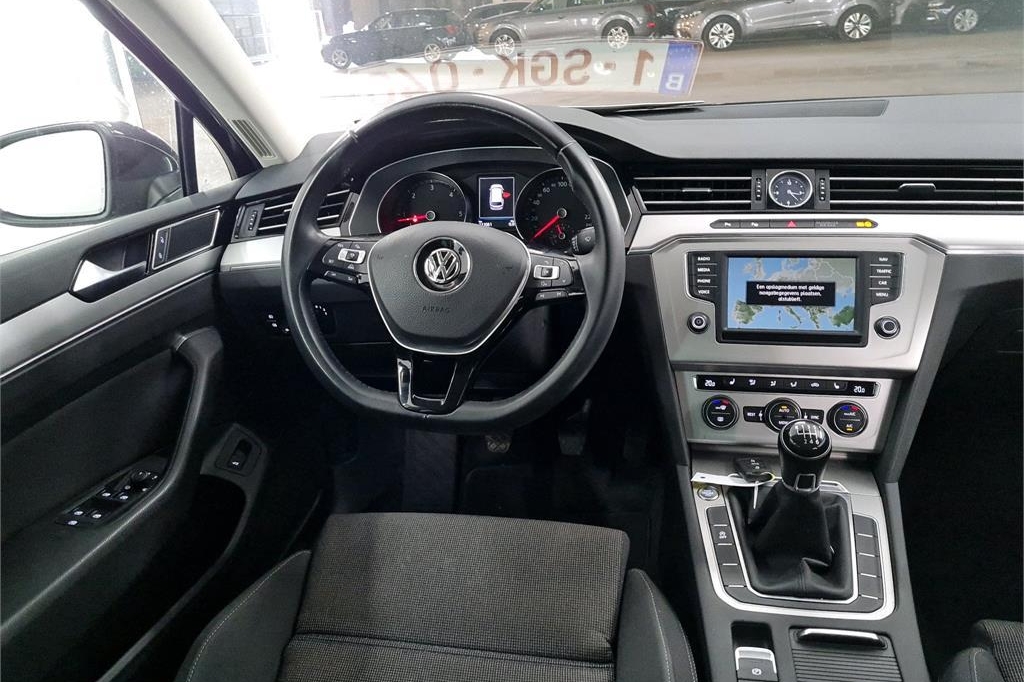 Volkswagen Passat Variant 2017 фото 3