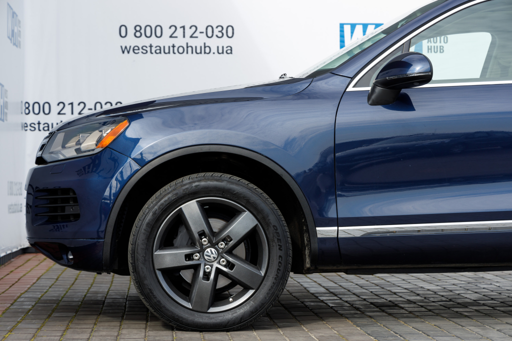 Volkswagen Touareg 2012 photo 31