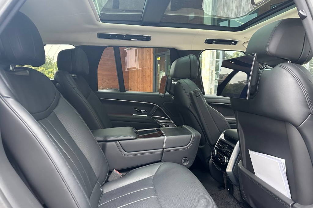 Land Rover Range Rover 3.0 D350 MHEV AWD First Edition  2023 photo 20