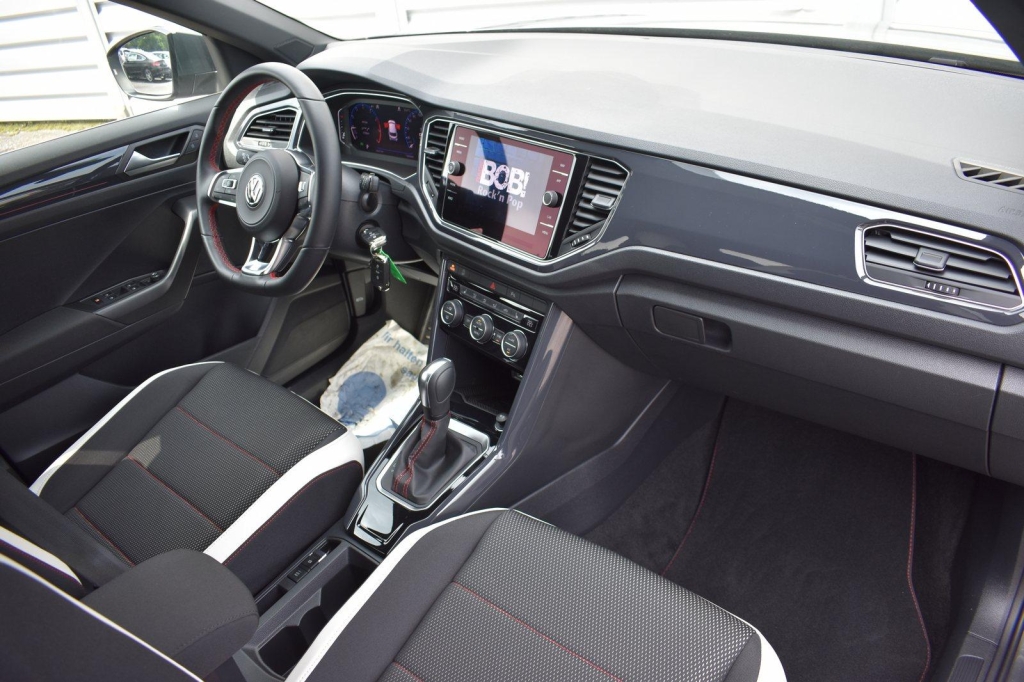 Volkswagen T-Roc 2019 фото 5