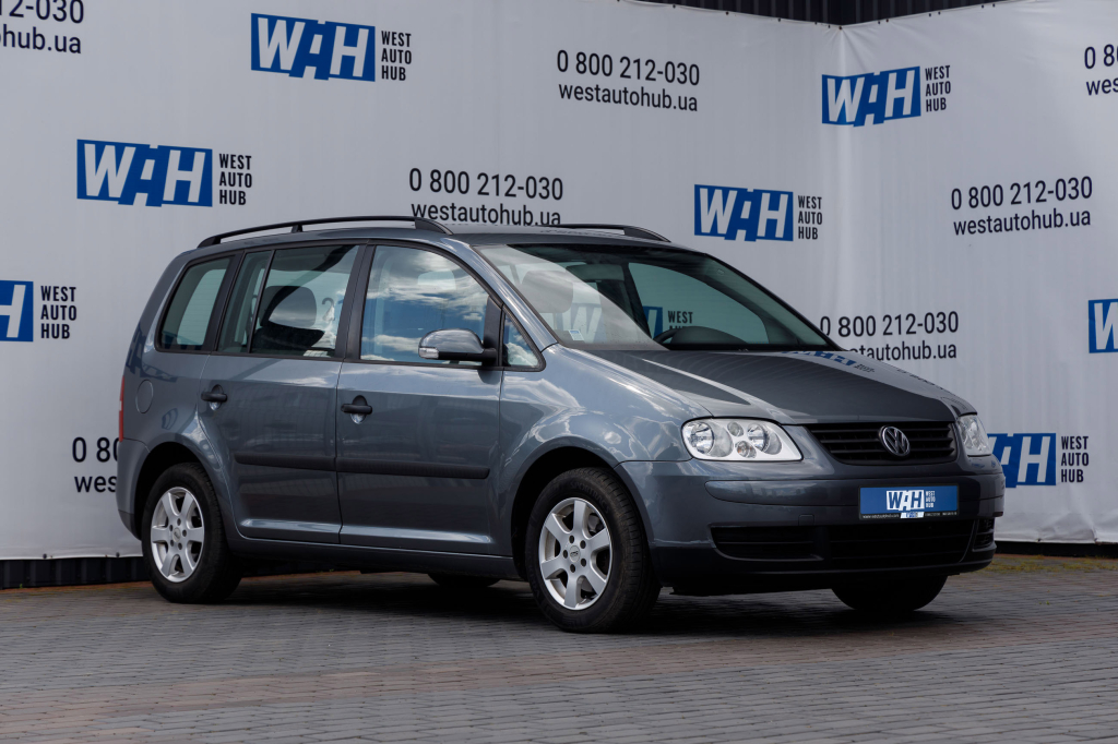 Volkswagen Touran MPI 2003 photo 3