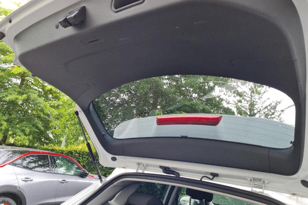 Hyundai Kona EV 2020 фото 8