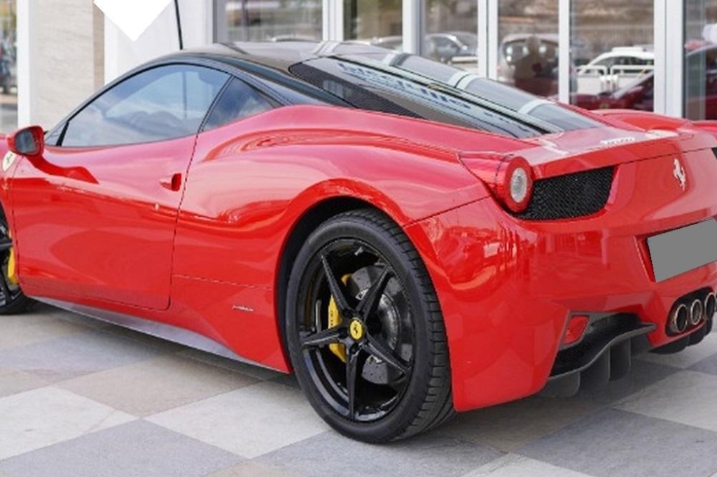 Ferrari 458 2011 photo 4