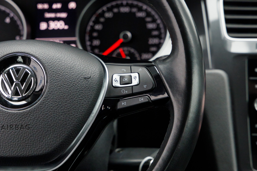 Volkswagen Golf VII фото 15