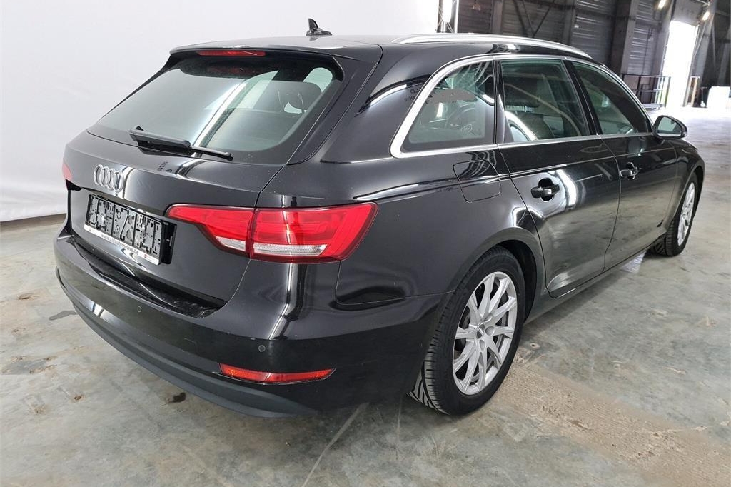 Audi A4 Avant 2017 photo 3