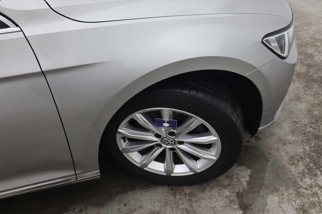 Volkswagen Passat Variant 2017 photo 19