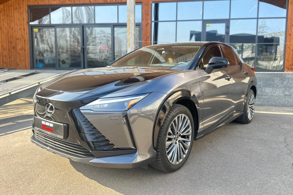 Lexus RZ 450e 2023 photo 3