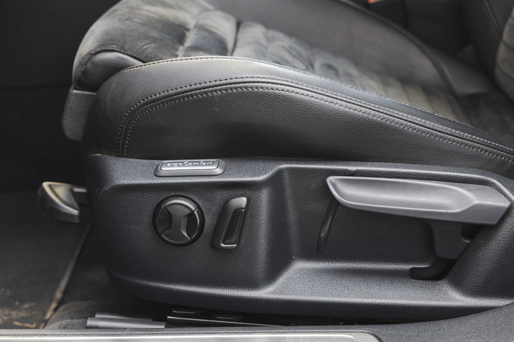 Volkswagen Passat R-Line 4Motion 2018 фото 14