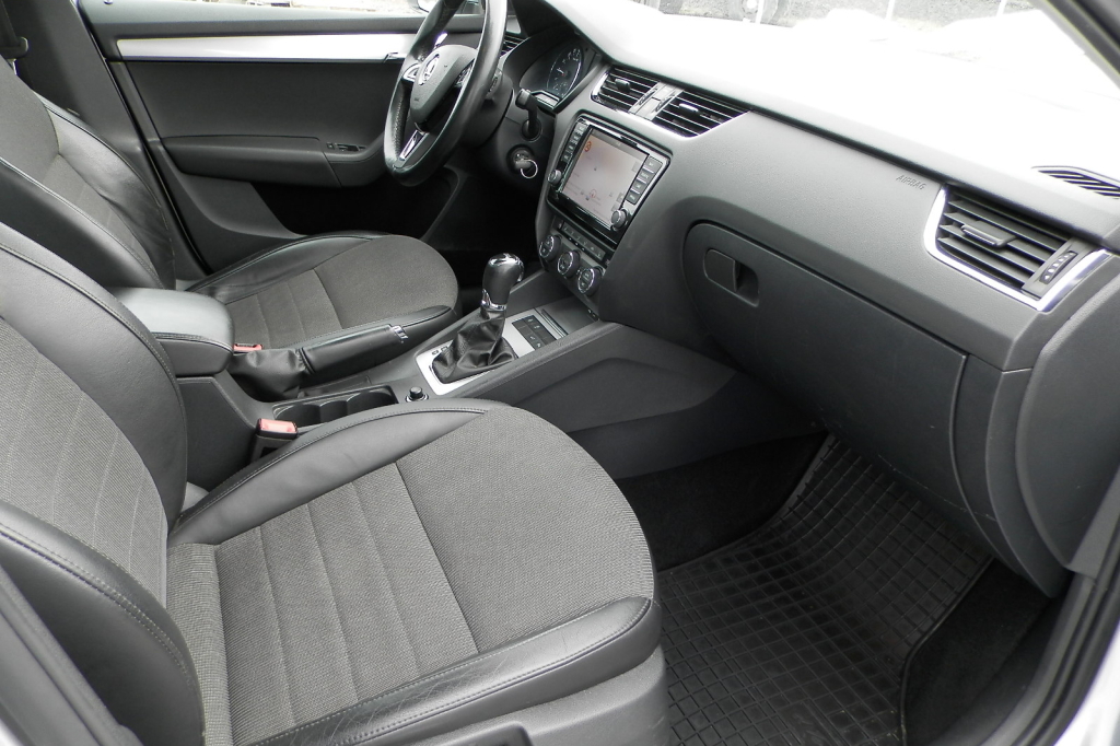Skoda Octavia A7 Maximal 2013 photo 17