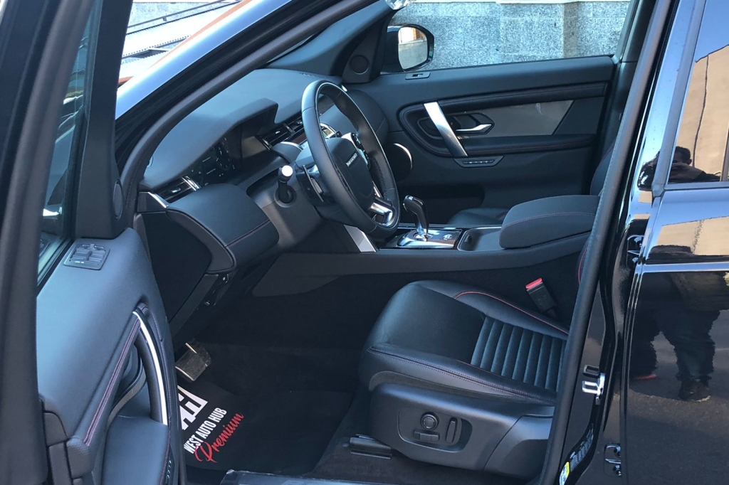 Land Rover Discovery Sport 2020 фото 18