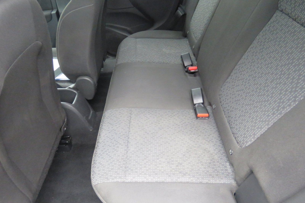 Opel Crossland X 2019 фото 13