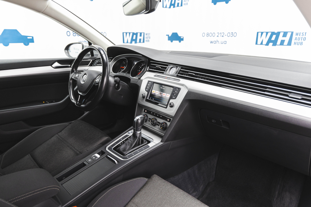 Volkswagen Passat 2016 фото 25