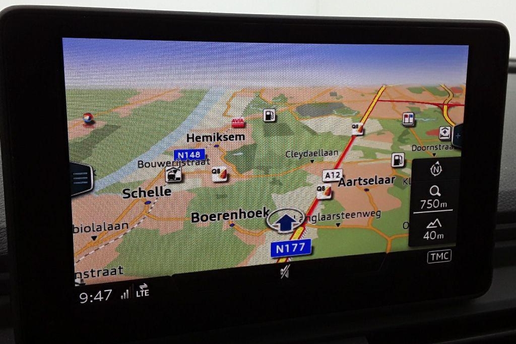 Audi Q5 2018 photo 2