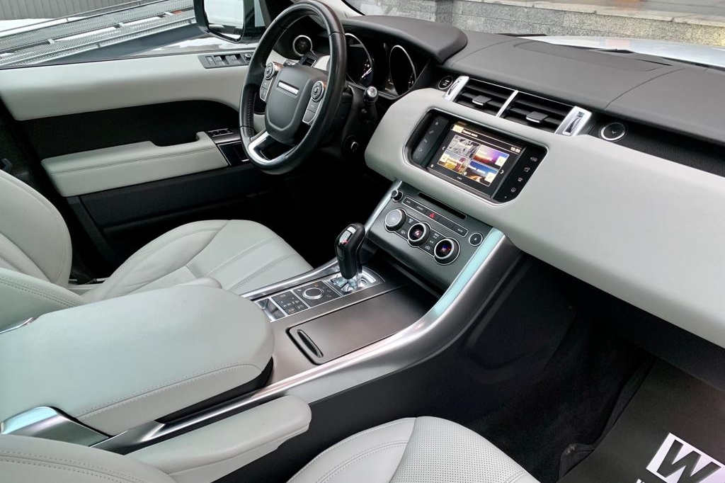Land Rover Range Rover Sport 2016 фото 10