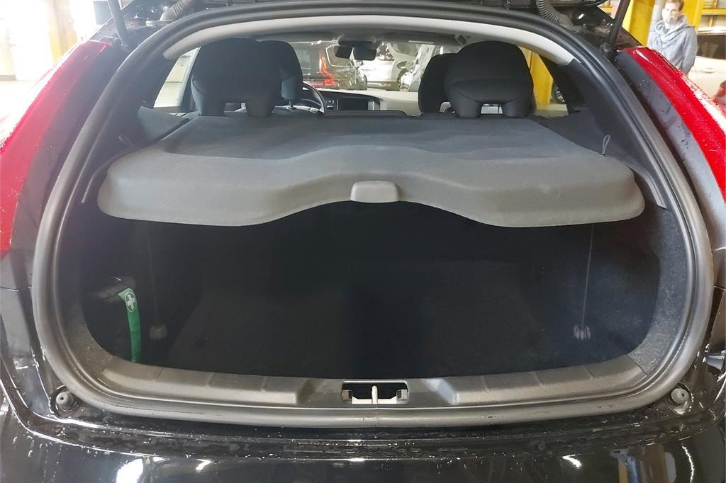 Volvo V40 2019 photo 4