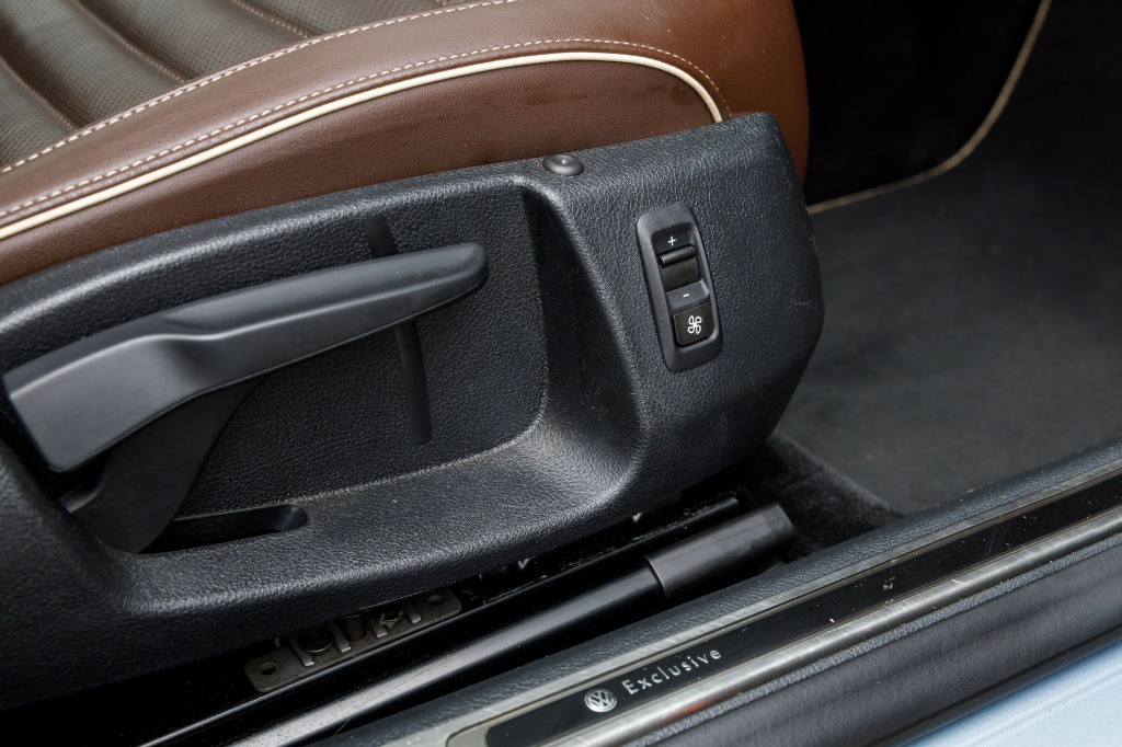 Volkswagen Passat B7 Exclusive 2012 photo 9