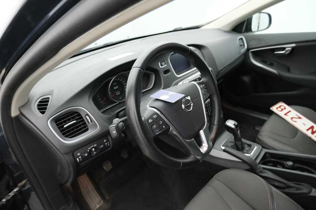 Volvo V40 Cross Country 2017 photo 13