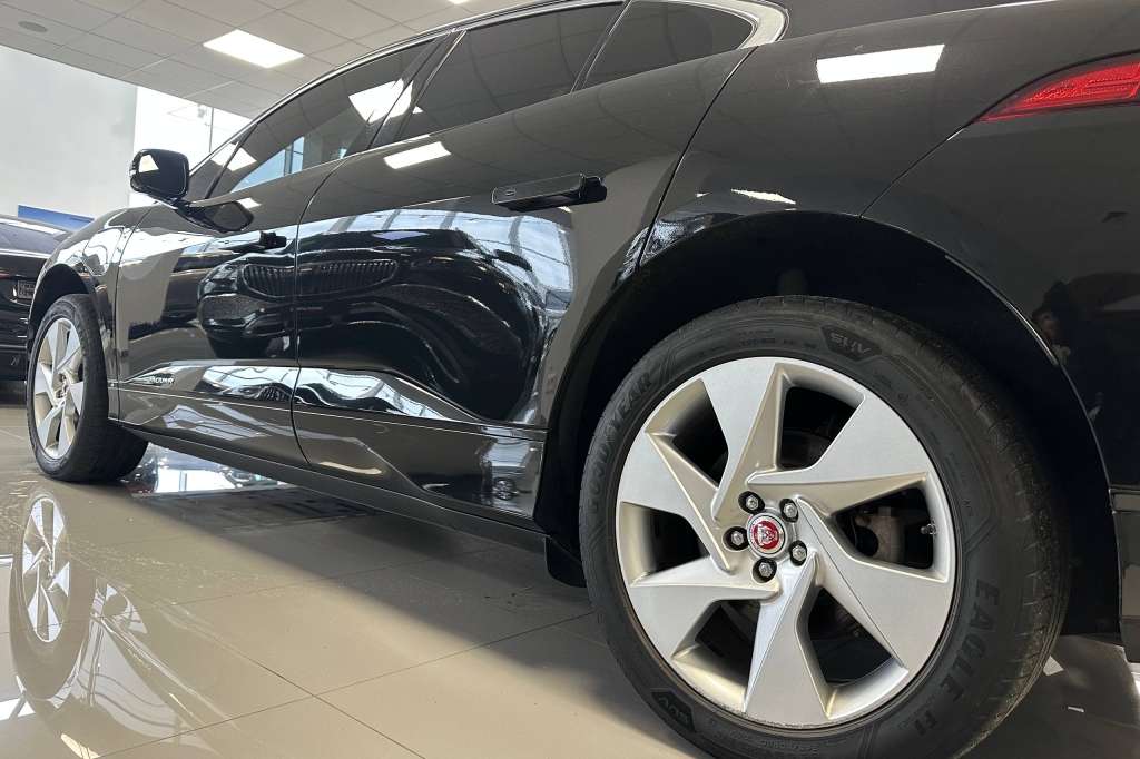 Jaguar I-Pace EV400 2021 photo 6