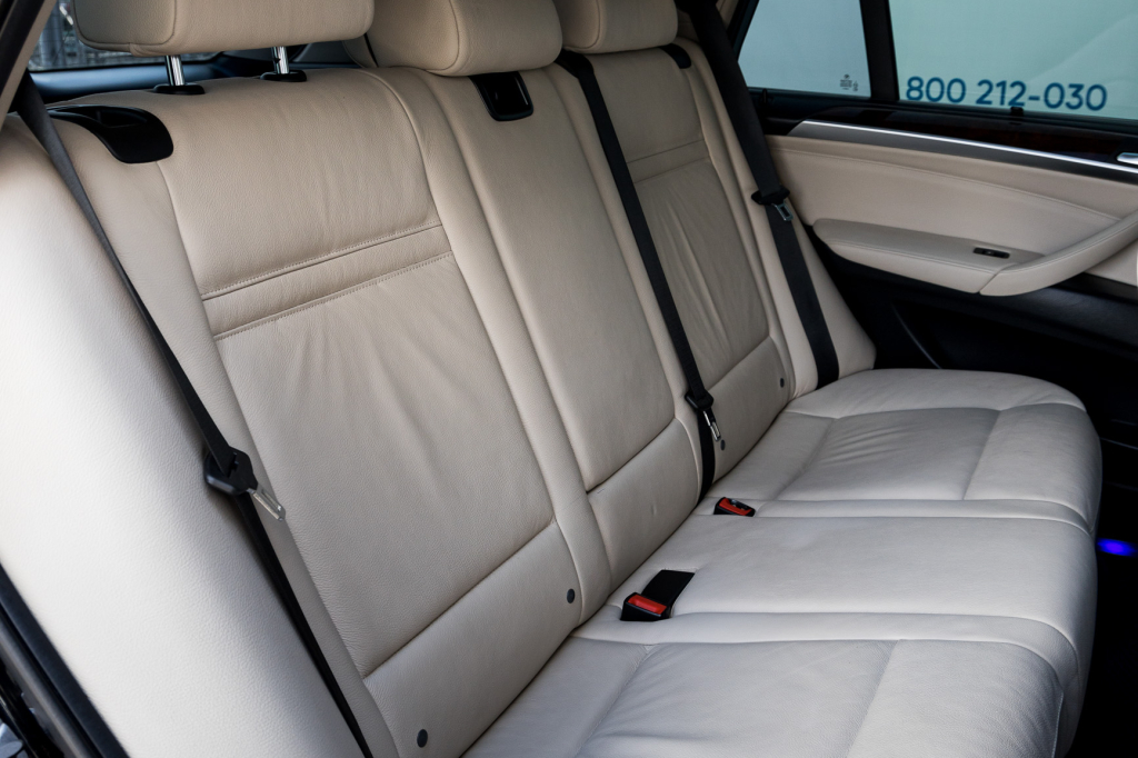 BMW X5 2012 photo 35