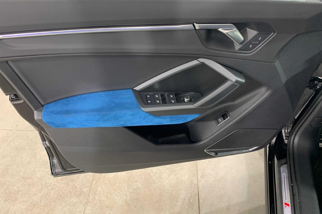 Audi RS Q3 2019 фото 6