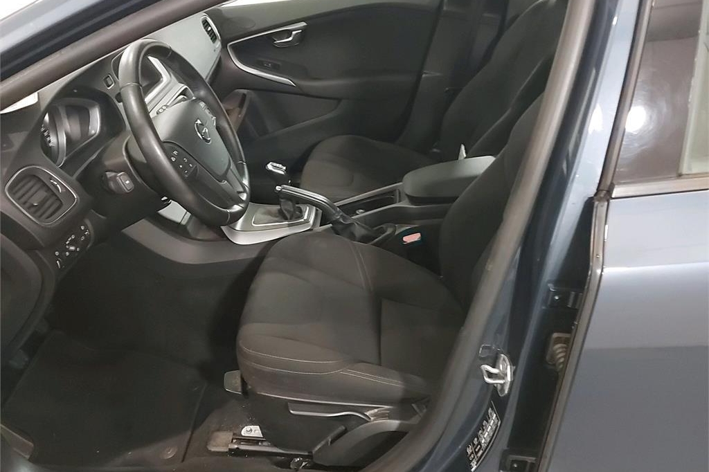 Volvo V40 2018 photo 4