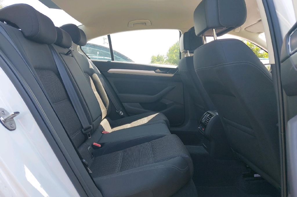 Volkswagen Passat 2018 фото 7