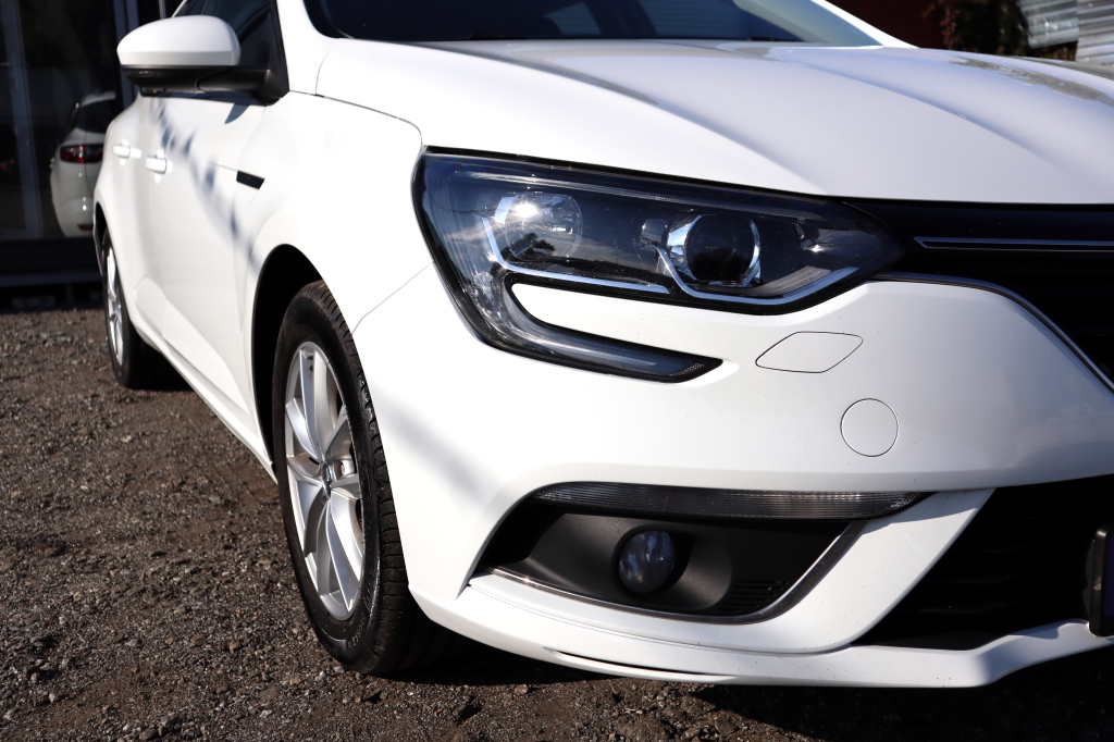 Renault Megane 2017 photo 9
