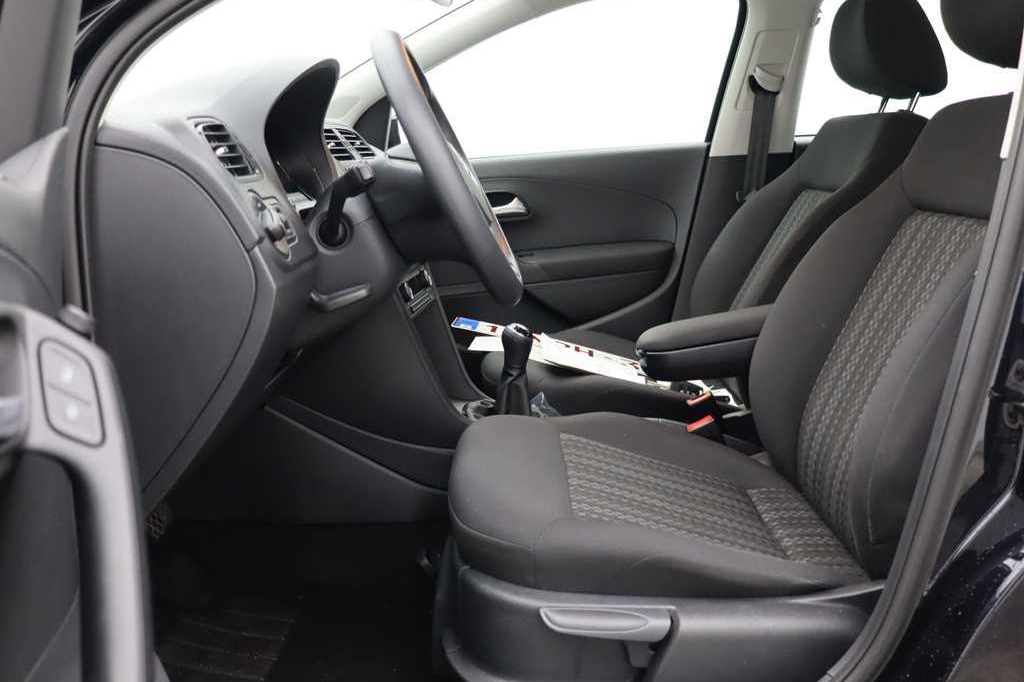 Volkswagen Polo 2016 photo 5