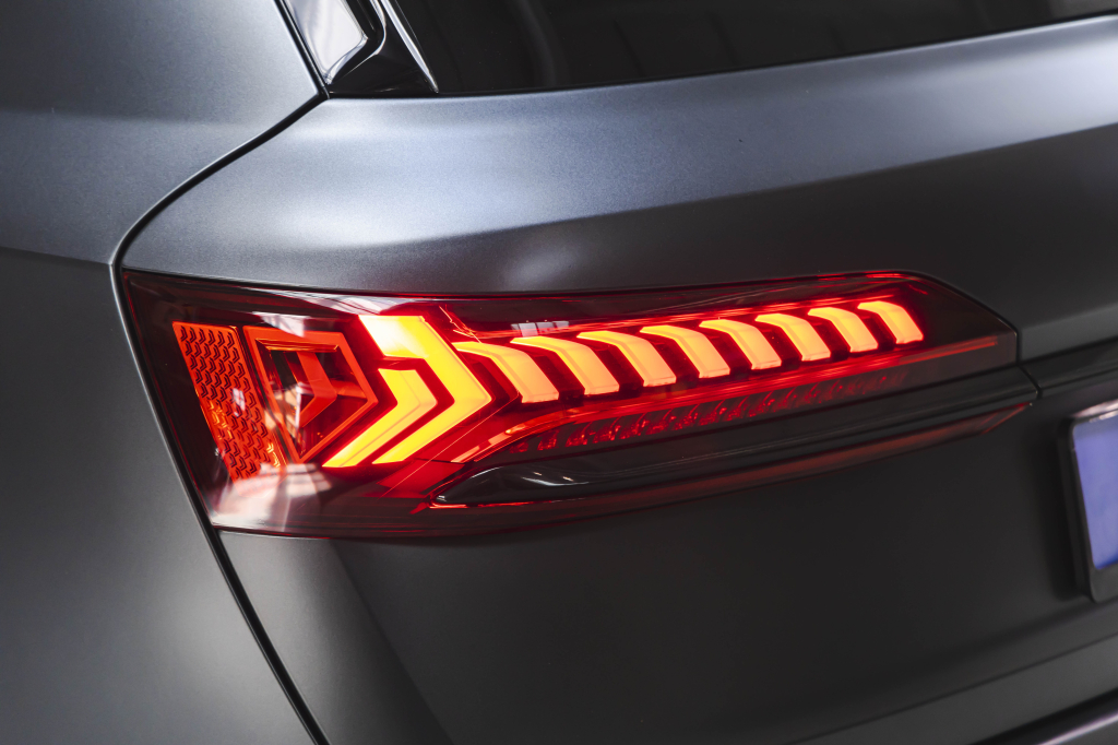 Audi Q7 S-Line 2021 photo 13