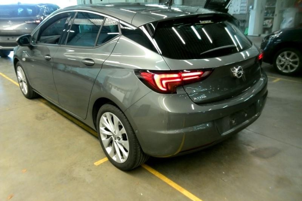 Opel Astra 2020 photo 3