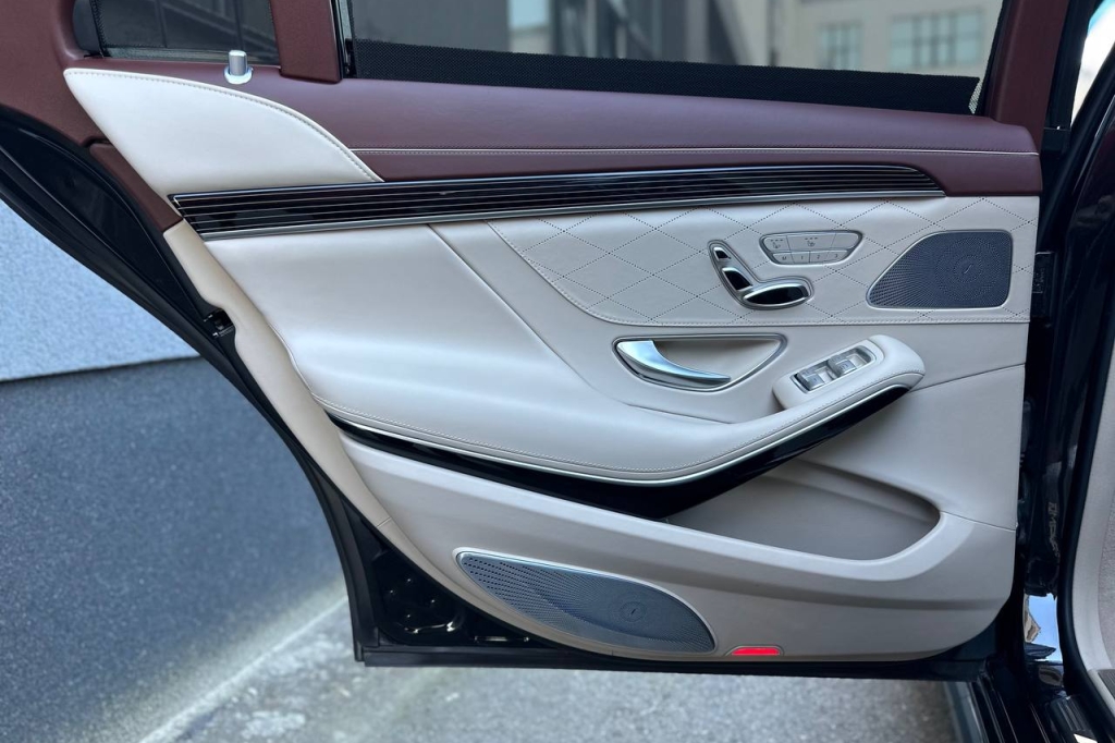 Mercedes-Benz S-Class 63 AMG 2018 фото 20