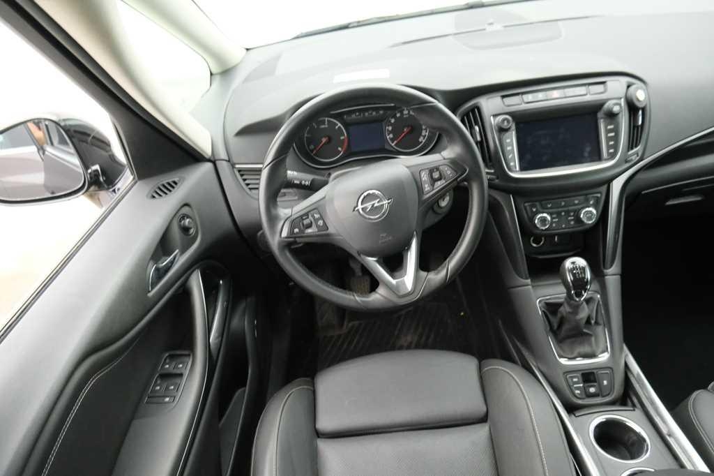Opel Zafira 2017 photo 1
