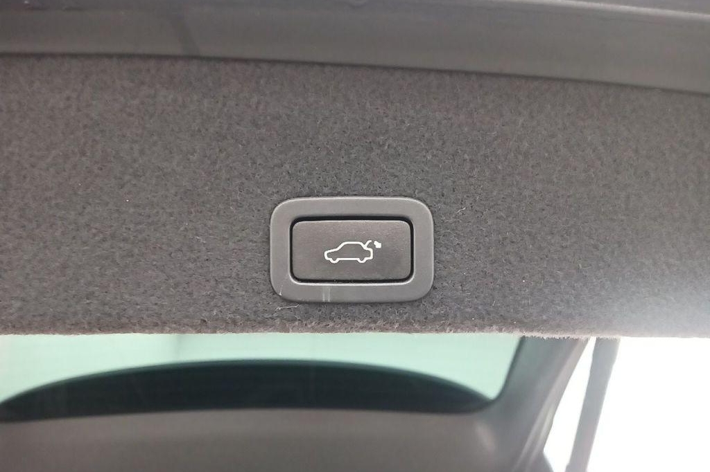 Volvo XC60 2017 photo 35