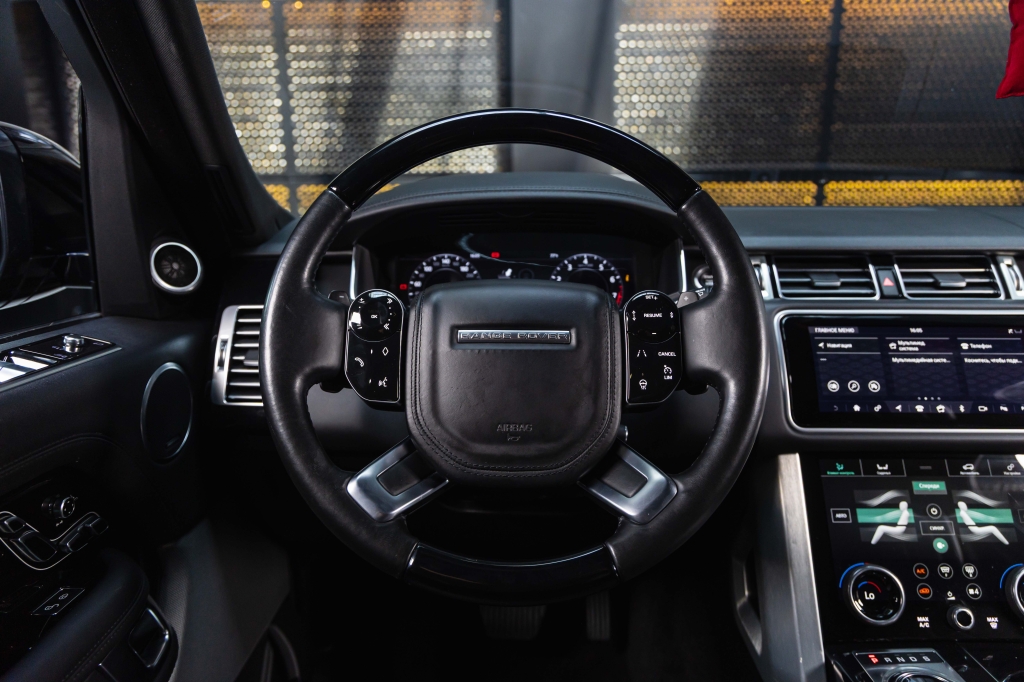 Land Rover Range Rover 2018 фото 24
